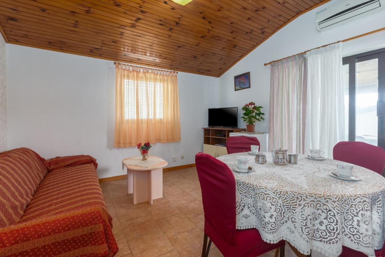 Apartman Ana Пореч Экстерьер фото