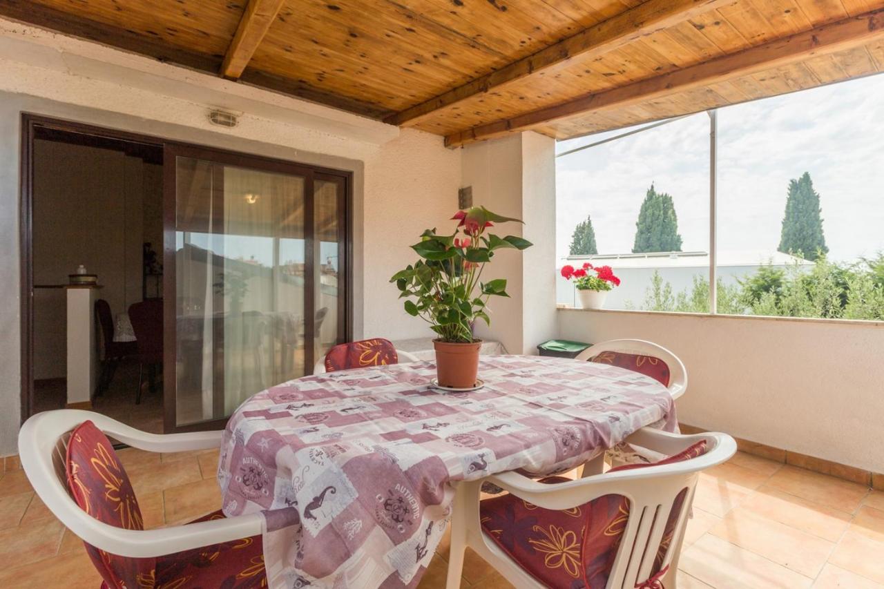 Apartman Ana Пореч Экстерьер фото