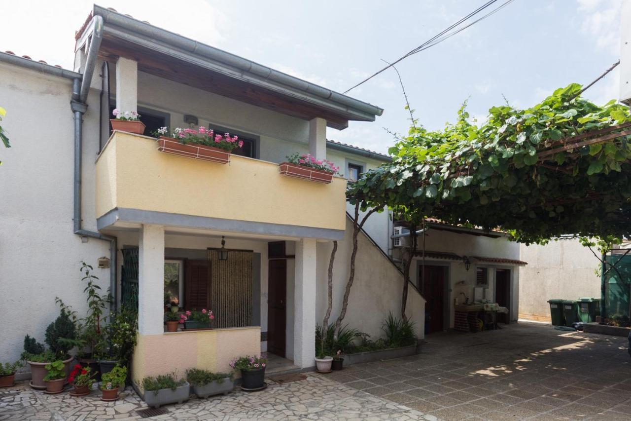 Apartman Ana Пореч Экстерьер фото